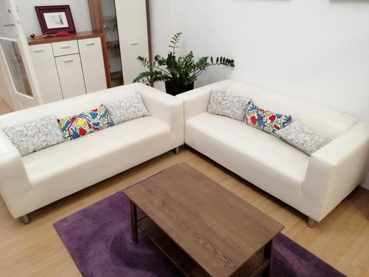 Filinhome Zmaj Jovina Suite Novi Sad Exterior foto